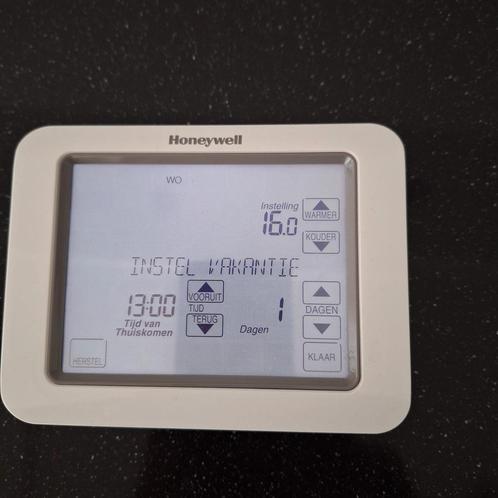 Honeywell thermostaat. Programerrbaar en mooi display., Doe-het-zelf en Verbouw, Thermostaten, Gebruikt, Slimme thermostaat, Ophalen