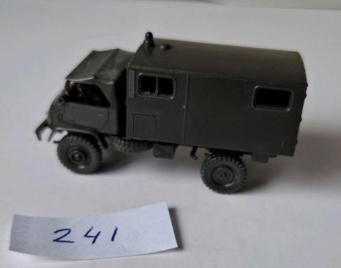 Roco Minitanks 241 Unimog S404 Ambulance, 1,5 ton  1/87, Hobby en Vrije tijd, Modelauto's | 1:87, Gebruikt, Bus of Vrachtwagen