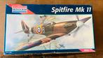 Modelbouw Spitfire MK 11, Hobby en Vrije tijd, Ophalen of Verzenden, Zo goed als nieuw, Groter dan 1:72, Overige merken