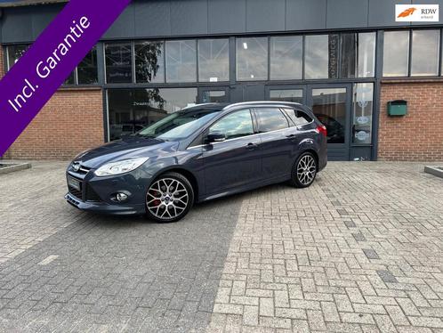 Ford Focus Wagon 1.6 EcoBoost Titanium, Leder, Lane assist,, Auto's, Ford, Bedrijf, Te koop, Focus, ABS, Achteruitrijcamera, Airbags