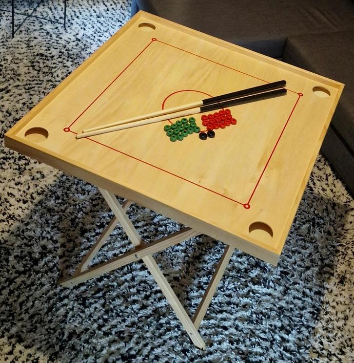 Couronne board game table for 2–4 players, Hobby en Vrije tijd, Gezelschapsspellen | Overige, Zo goed als nieuw, Drie of vier spelers
