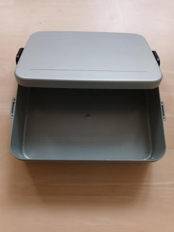 Broodtrommel groot model Mepal beschikbaar voor biedingen