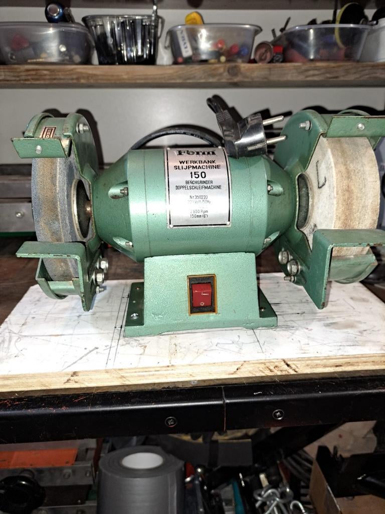 Fern Werkbank Slijpmachine 150 - Gebruikt, Doe-het-zelf en Verbouw, Gereedschap | Schuurmachines, Gebruikt, Bandschuurmachine