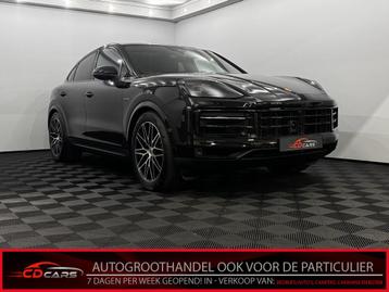 Porsche Cayenne Coupé 3.0 E-Hybrid Sport design Pano, Leder beschikbaar voor biedingen