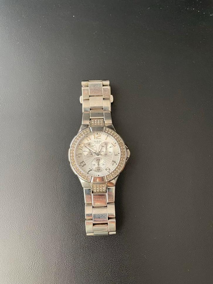 Guess Dameshorloge met Strass - gebruikt, Sieraden, Tassen en Uiterlijk, Horloges | Dames, Zo goed als nieuw, Polshorloge, Guess