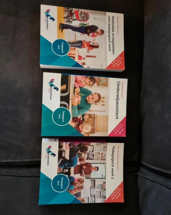 Leerboeken Onderwijsassistent. Zo goed als Nieuw!, Boeken, Studieboeken en Cursussen, Nieuw, MBO, Ophalen of Verzenden