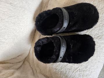 Cross maat 39 beschikbaar voor biedingen