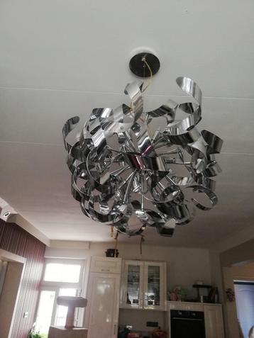  moderne lamp beschikbaar voor biedingen