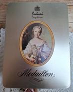 Groot Suchard Medaillon chocolade blik, nostalgische vrouw, Ophalen of Verzenden