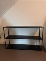 Zwarte metalen sidetable van Goossens. B:1.30, Huis en Inrichting, Tafels | Sidetables, Ophalen, Zo goed als nieuw, Metaal, 25 tot 50 cm