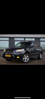 Hyundai Santa Fe 2.7 4WD AUT 2006 Zwart, Auto's, Hyundai, Automaat, Santa Fe, Beige, 2000 kg