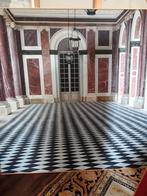 "Versailles" van De Kunstfabriek, Ophalen