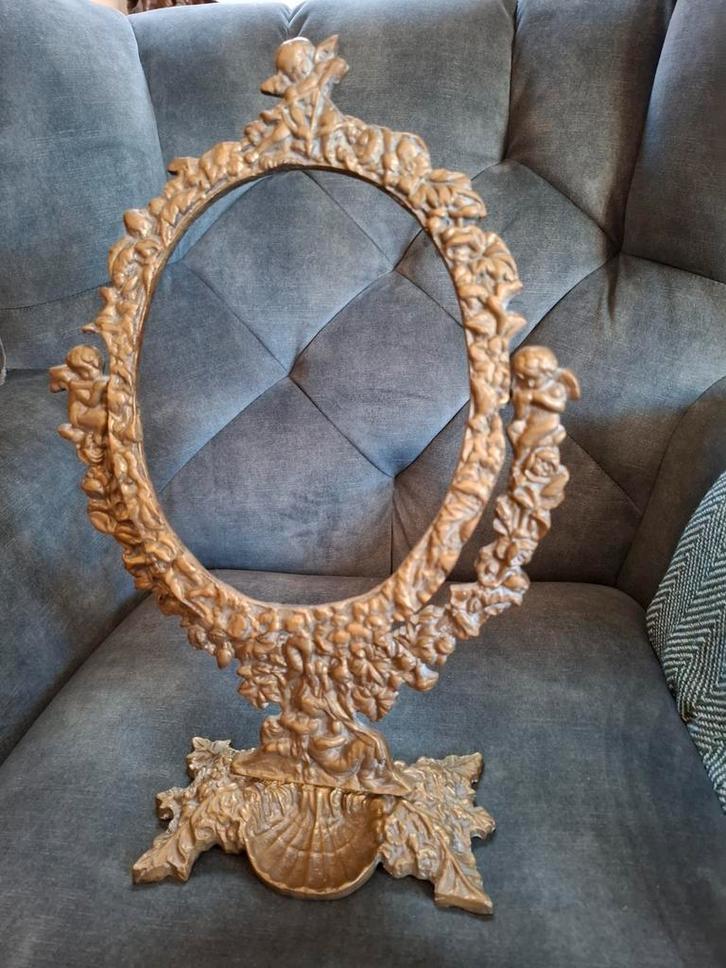 Antiek Kantelbaar Spiegelframe met Engeltjes, Antiek en Kunst, Antiek | Spiegels, Minder dan 50 cm, Minder dan 100 cm, Ovaal, Ophalen of Verzenden