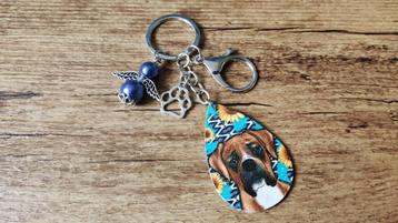 Tashanger Sleutelhanger Boxer leer met beschermengeltje beschikbaar voor biedingen