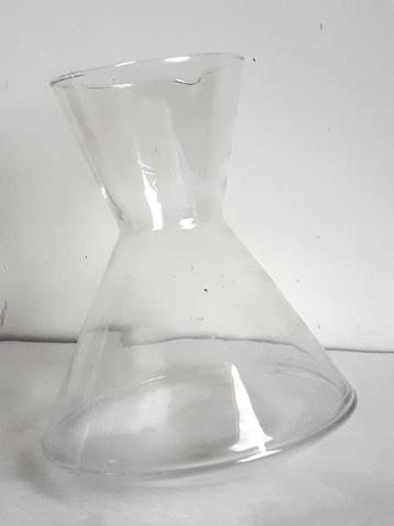 Bijzondere ludieke water karaf beschikbaar voor biedingen