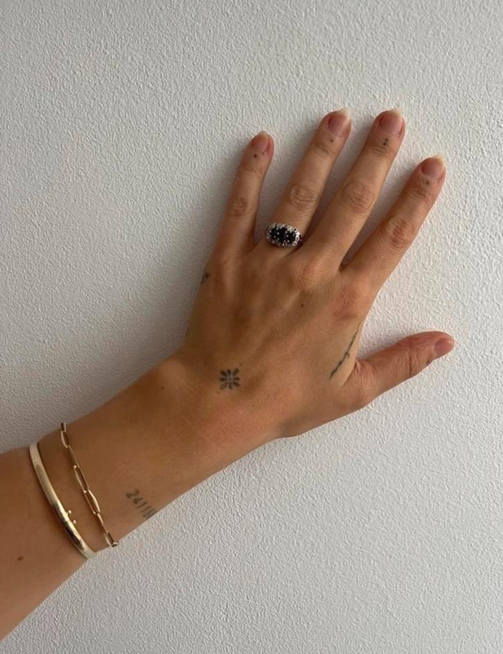 9K Gouden Saffier Ring, Sieraden, Tassen en Uiterlijk, Ringen, Zo goed als nieuw, Dame, 17 tot 18, Blauw, Goud, Met edelsteen