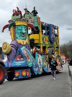 Polyester carnavals- prinsenwagen veel staplaatsen!!, Carnaval, Gebruikt, Schmink, Ophalen