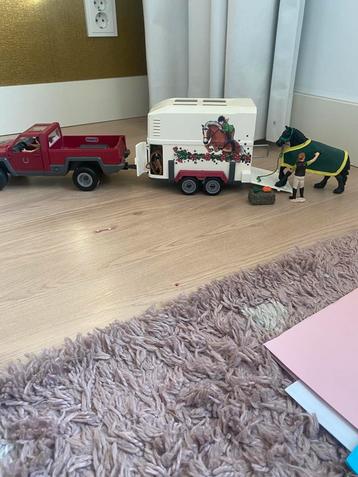 Sleich trailer/paarden vrachtwagen beschikbaar voor biedingen