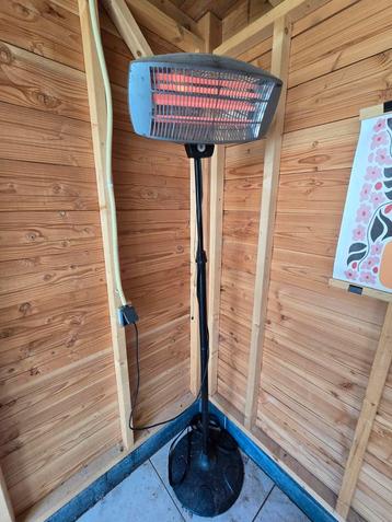 Terras heater, 1850-2100 watt. 3 verschillende standen beschikbaar voor biedingen