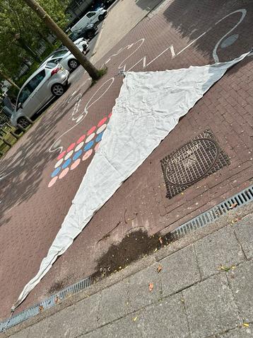 Schaduwdoek driehoek kleur ecru beschikbaar voor biedingen