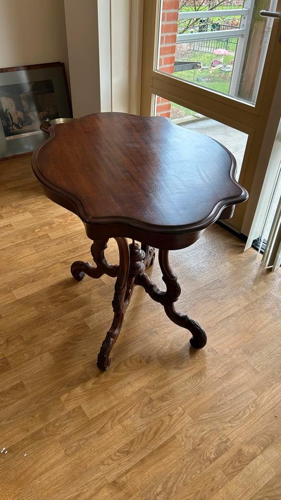 Elegant Mahoniehouten Tafeltje, Antiek en Kunst, Antiek | Meubels | Tafels, Ophalen