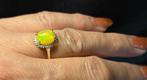 Gouden Vintage ring edelsteen opaal en diamant. 2025/658., Ophalen of Verzenden, Goud, Ring, Met edelsteen
