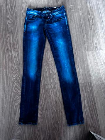 Skinny jeans van de Zara maat 36 beschikbaar voor biedingen