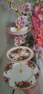 Royal Albert Old Country Roses etagere handmade €37,50, Ophalen of Verzenden, Zo goed als nieuw