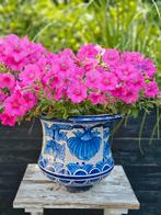 Grote robuuste aardewerk bloempot in blauw witte kleuren, Tuin en Terras, Bloempotten, Gebruikt, Rond, Aardewerk, Ophalen