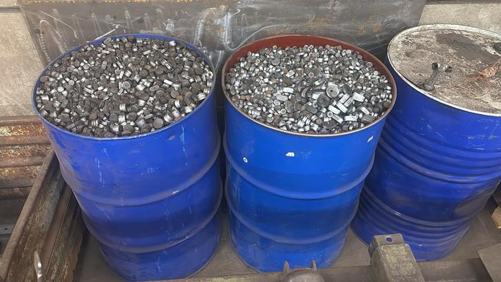 Ponsdoppen voor contragewicht/ballast, Zakelijke goederen, Partijgoederen en Retail | Partijgoederen, Tuin en Doe-het-zelf, Ophalen