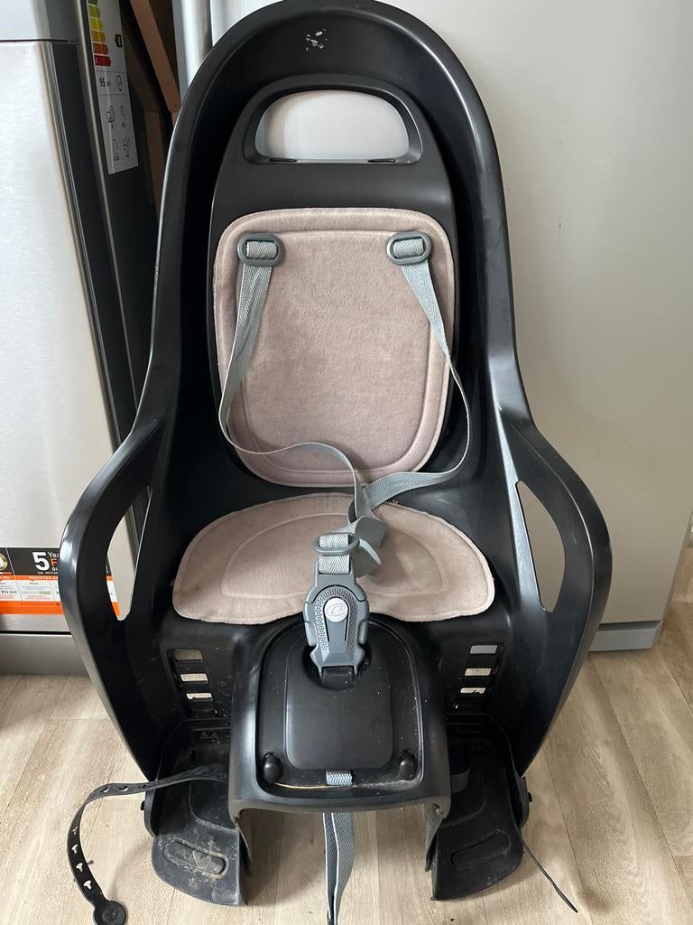 Polisport fietsstoeltje achter - gebruikt, Fietsen en Brommers, Fietsaccessoires | Fietsstoeltjes, Ophalen, Gebruikt, Achterzitje