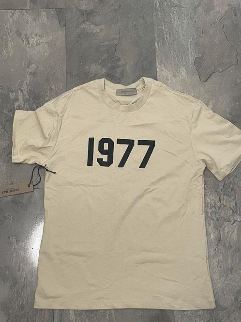 Essentials Fear of God T-Shirt, Kleding | Heren, T-shirts, Nieuw, Maat 52/54 (L), Beige, Ophalen of Verzenden