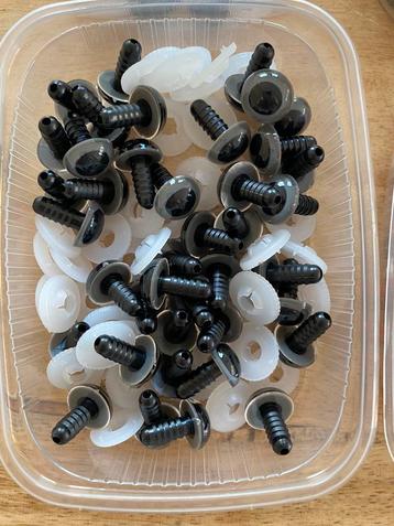 Veiligheidsoogjes zwart of zwart/grijs 10 mm- per 10 paar beschikbaar voor biedingen