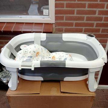 Nog een nieuwe camping baby badje met temperatuurmeter. beschikbaar voor biedingen