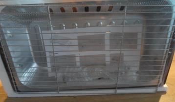 Te koop nieuwe buiten tafel barbecue met accessoires. beschikbaar voor biedingen