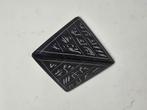 een Black Basalt Vintage Pyramide 7 cm zwart, Ophalen of Verzenden