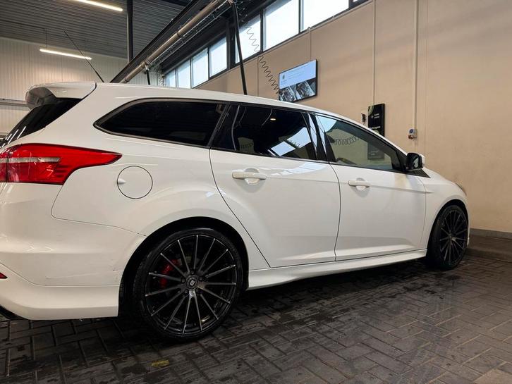 Ford Focus 1.5 Ecoboost 110KW Wagon 2016 Wit, Auto's, Ford, Particulier, Focus, Benzine, Stationwagon, Handgeschakeld, Geïmporteerd