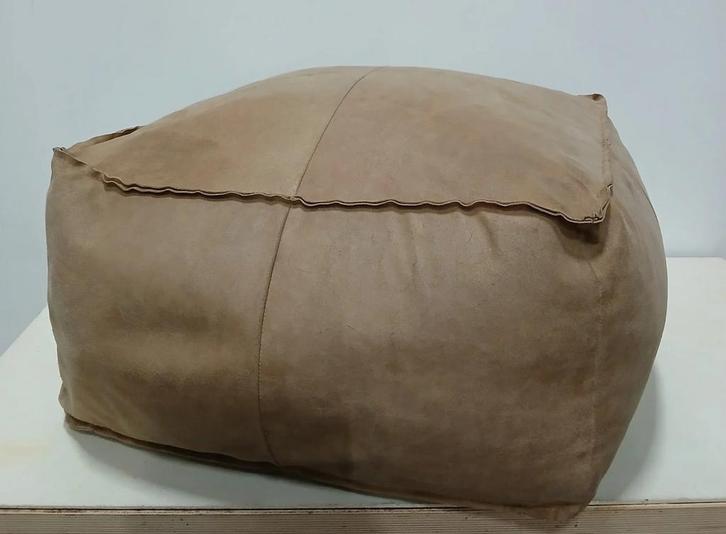 Poef / Hocker – Cognac Eco-leder, 70 x 70 x 40 cm, Huis en Inrichting, Banken | Voetenbanken en Poefen, Zo goed als nieuw, 50 tot 75 cm
