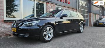 BMW 5-serie Touring 523i Business Line Automaat! Trekhaak! X beschikbaar voor biedingen
