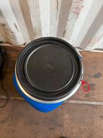 Nieuwe 60 liter (voer) tonnen/vaten, Dieren en Toebehoren, Dierenvoeding, Ophalen