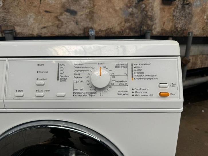 Miele wasmachine met 1 jaar garantie vandaag al bezorging! , Witgoed en Apparatuur, Wasmachines, Zo goed als nieuw, Voorlader