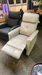 Handmatige relax fauteuill (outlet), Ophalen, Zo goed als nieuw