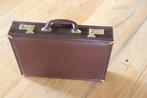 leren akte-of diplomatenkoffer, Sieraden, Tassen en Uiterlijk, Koffers, Gebruikt, Slot, Ophalen of Verzenden, Minder dan 35 cm