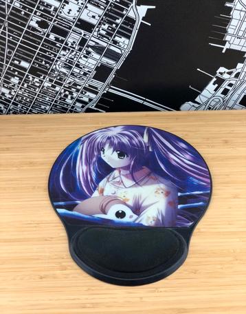 Mysterious Anime Muismat jaren 2000 design beschikbaar voor biedingen