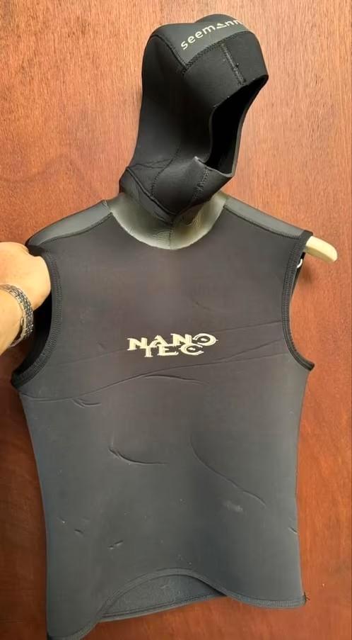 Neopreen ondervest duikpak 4mm met kap maat L, Watersport en Boten, Duiken, Zo goed als nieuw, Duikpak, Ophalen of Verzenden