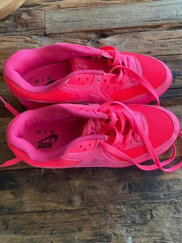 Nieuwe neon roze nike air max maat 37 beschikbaar voor biedingen