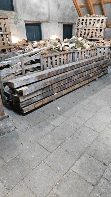 Eiken balken 9 stuks beschikbaar voor biedingen