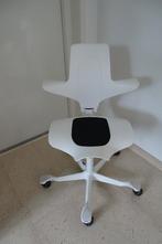 HAG Capisco plus, Huis en Inrichting, Bureaustoelen, Wit, Nieuw, Ophalen of Verzenden, Bureaustoel