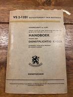 VS 2-1351 Handboek Dienstplichtig Kader - 1966, Ophalen of Verzenden, 1945 tot heden, Gelezen, Algemeen