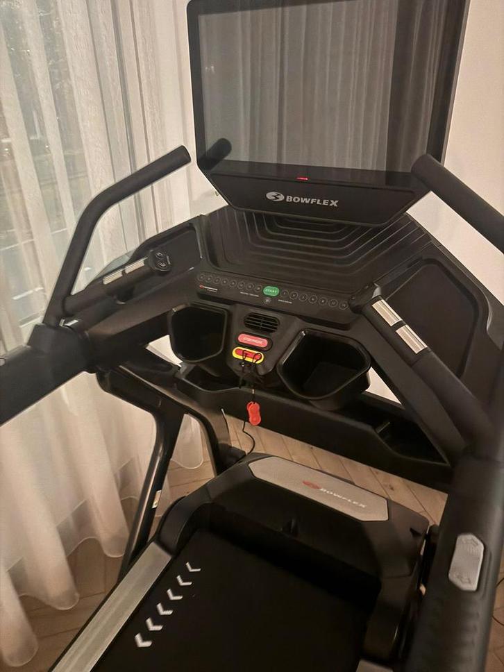 Bowflex Treadmill 22 - Luxe Loopband, Sport en Fitness, Fitnessapparatuur, Zo goed als nieuw, Loopband, Benen, Metaal, Ophalen